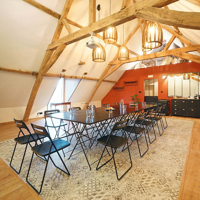 la-ferme-du-parc-page-agora-champetre-location-salle-teambuilding-evenements-gal-salle-grenier-05 Location salle de réunion à Lens, la Ferme du Parc, deux salles professionnelles au cœur de la ferme à 15 minutes de Mons.